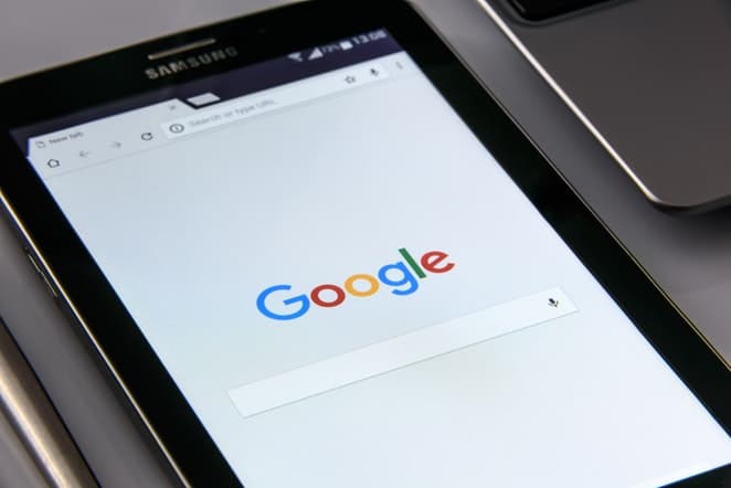 google search home screen on mobile phone